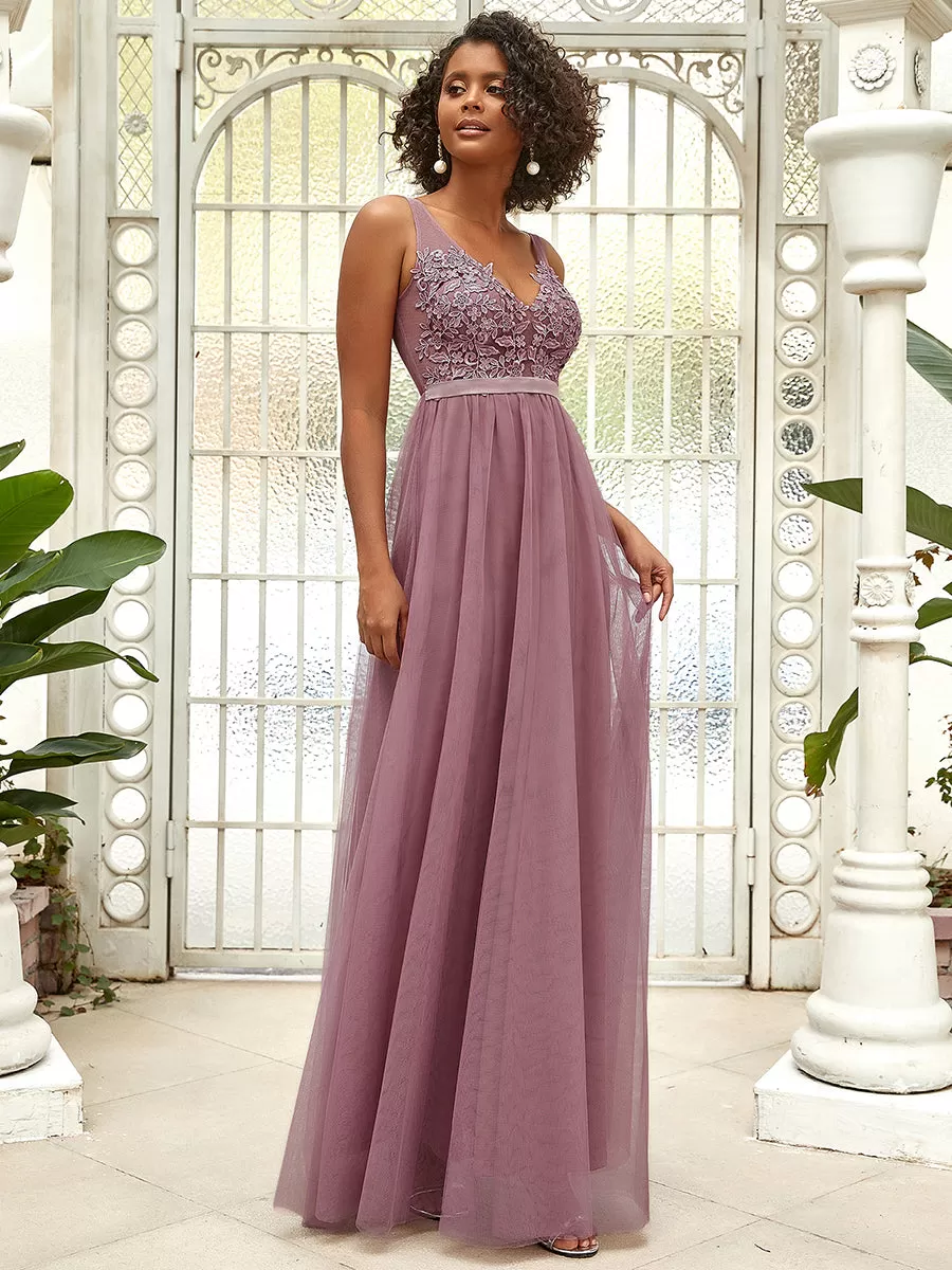 A-Line V-Neck Floral Lace Appliques Wholesale Bridesmaid Dress