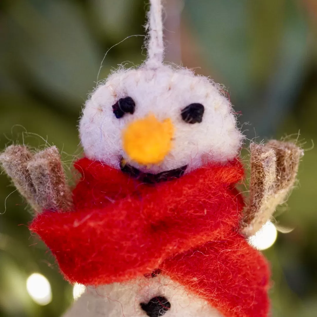 Colourful Felt Snowmen