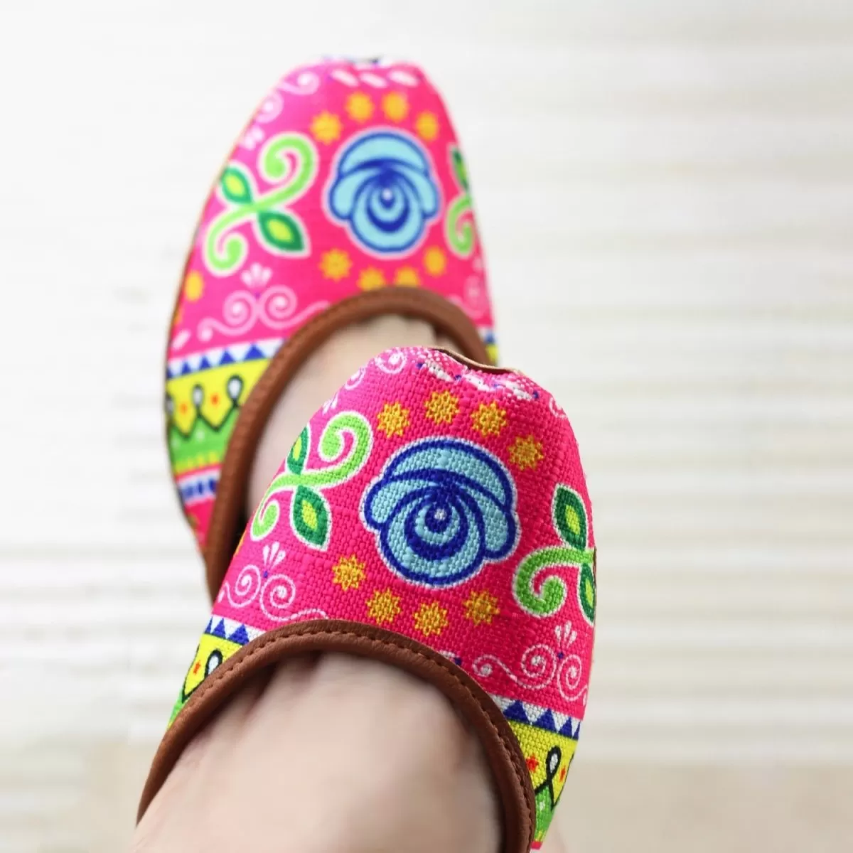 Firuz Shoes Pakistani Truck Art Khussa FIR06