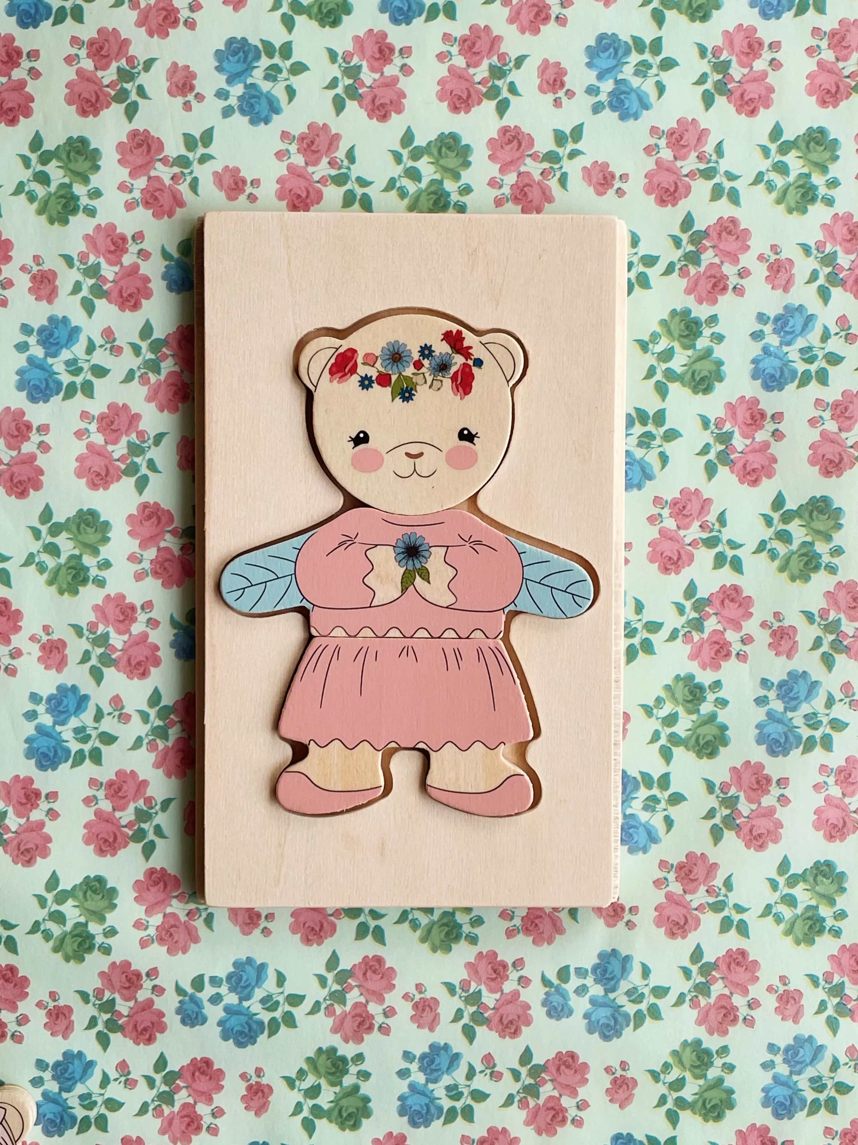 Konges Sløjd Wooden Teddy Dress Up Puzzle - Dusty Pink